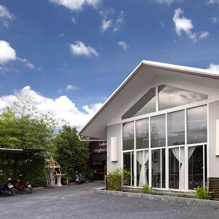 The Lantern Hostel, Chalong ,Phuket Екстериор снимка