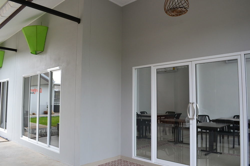 The Lantern Hostel, Chalong ,Phuket Екстериор снимка