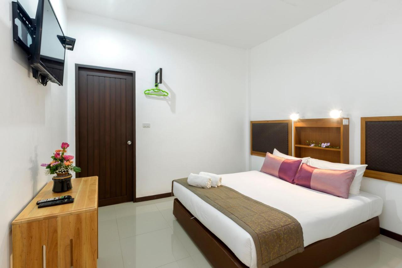 The Lantern Hostel, Chalong ,Phuket Екстериор снимка