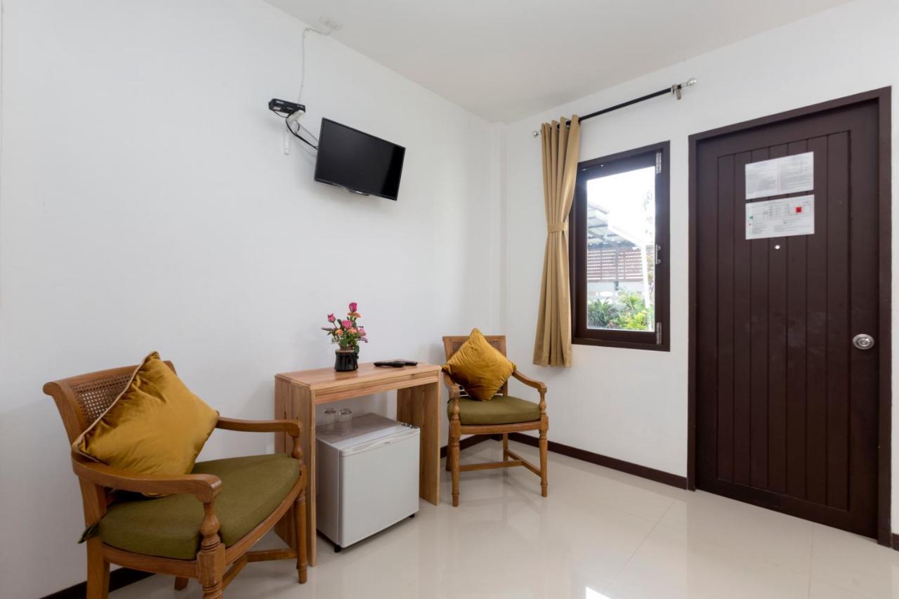 The Lantern Hostel, Chalong ,Phuket Екстериор снимка