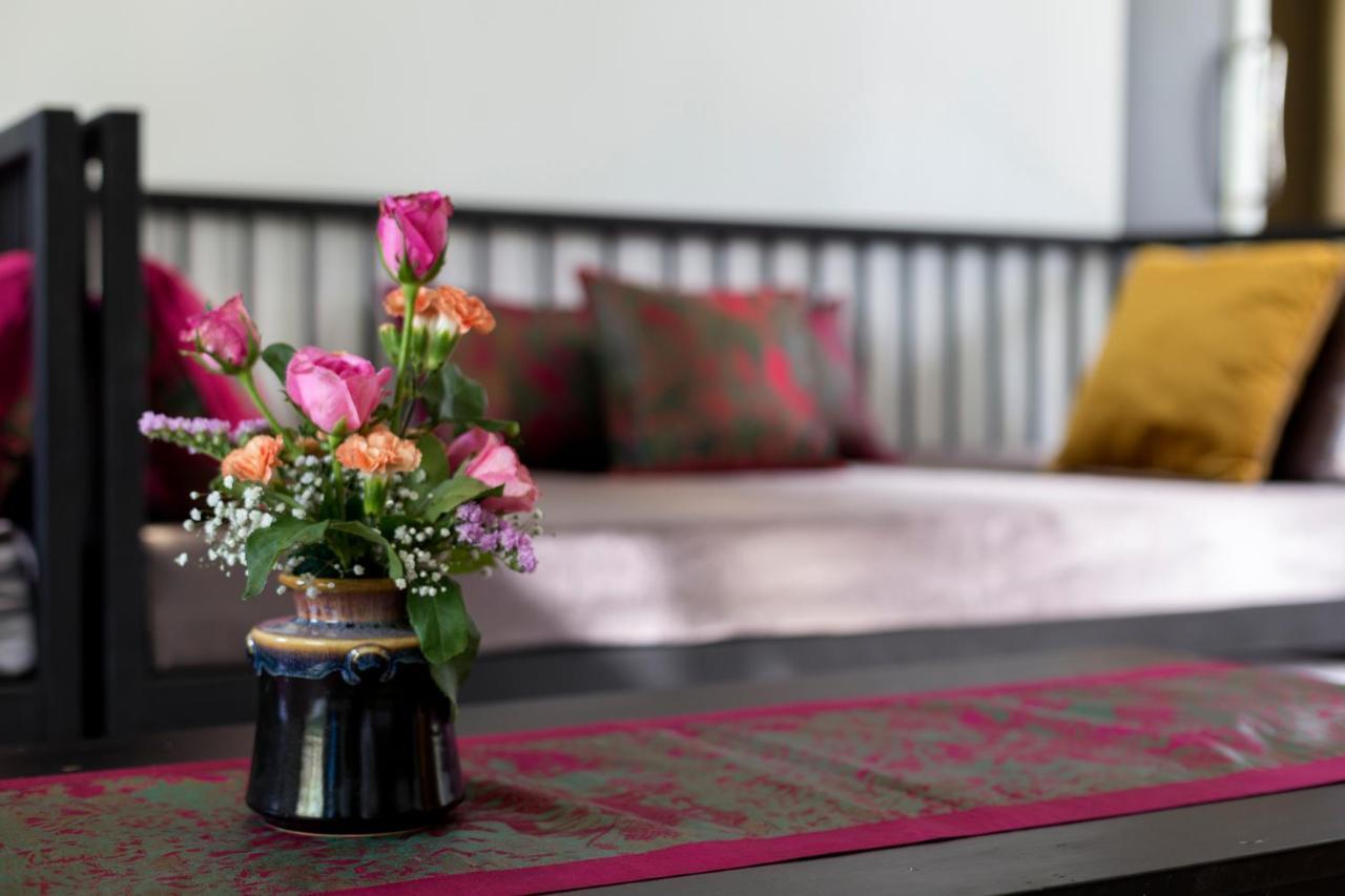 The Lantern Hostel, Chalong ,Phuket Екстериор снимка