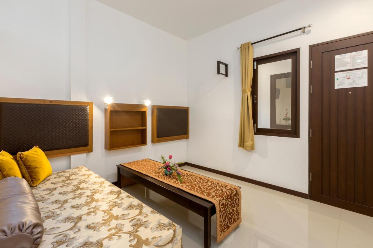 The Lantern Hostel, Chalong ,Phuket Екстериор снимка